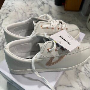 White & Rose Gold Tretorn Nylite Leather Shoes for Sale!  Size 8.5.